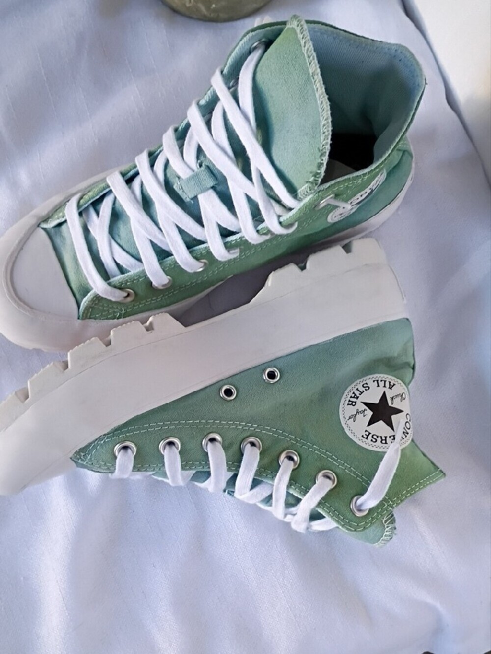 Converse Women's Chuck Taylor High Top Sneakers in Mint Green & Blue Size 7 - Picture 2 of 15